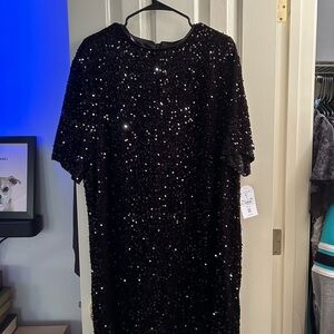 Arula Black Sequin Short Sleeve Dress